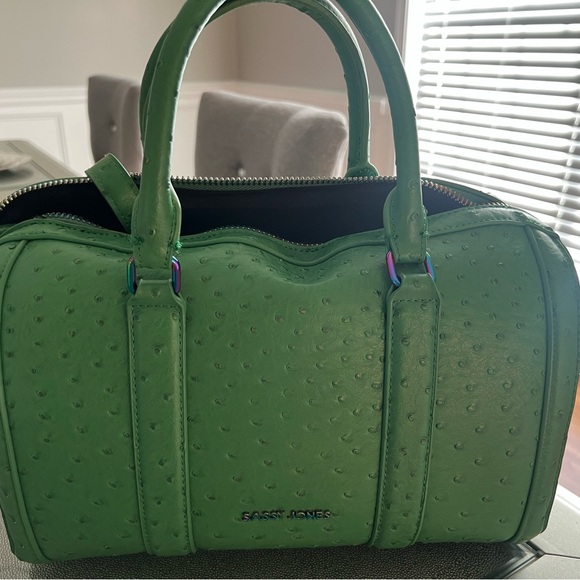 Sassy Jones Vibrant Green Satchel - Picture 1 of 4